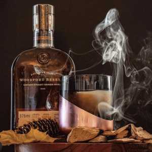Delicious Christmas gift ideas | Smoked Maple Old Fashioned Cocktail Kit