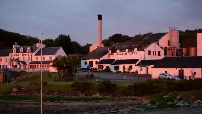 Jura whisky | Isle of Jura Distillery Co. at sunset