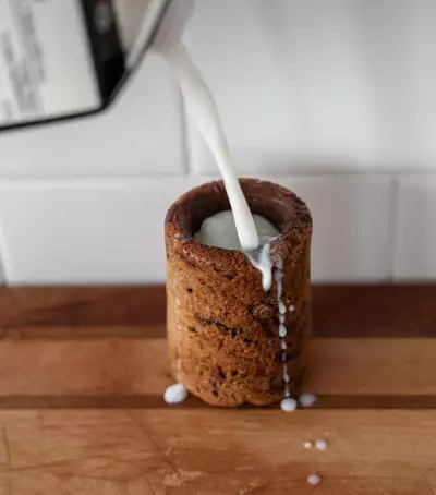 Bite Me Cookie | Edible cups from Cindy Wahler's Bite Me Cookie collection