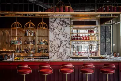 Oliver & Bonacini gift cards | The bar at La Plume inside The Well
