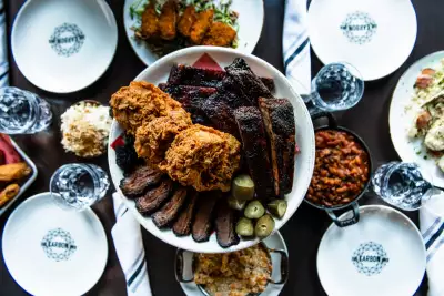 Best BBQ Toronto | A platter of meat at Carbon Bar Toronto