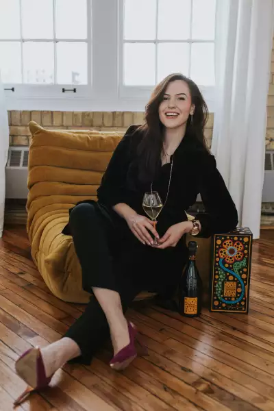 7 Toronto creators should be on your feed | Ren&eacute;e Sferrazza of @wine.by.renee