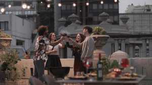 Graffigna | Friends toasting with glasses of Graffigna wine Graffigna | Friends toasting with glasses of Graffigna wine