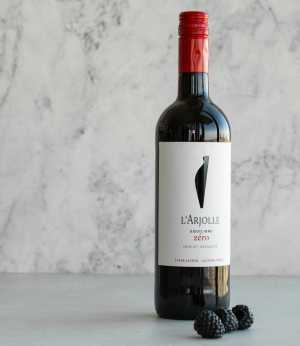 Non-alcoholic wine and non-alcoholic beer | L’Arjolle Merlot Grenache bottle of wine Non-alcoholic wine and non-alcoholic beer | L’Arjolle Merlot Grenache bottle of wine