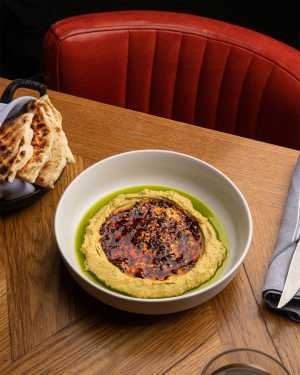 Baro toronto | Charred jalapeño hummus Baro toronto | Charred jalapeño hummus