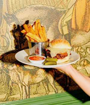The Oxley in Yorkville | Hand-Chopped Burger The Oxley in Yorkville | Hand-Chopped Burger