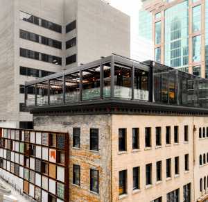 The Chase restaurant in Toronto | An outside view of The Chase rooftop restaurant in downtown Toronto The Chase restaurant in Toronto | An outside view of The Chase rooftop restaurant in downtown Toronto
