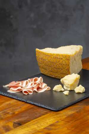 Flavours of Europe with Prosciutto di Parma PDO and Grana Padano PDO | A slate with Italian cheese and ham