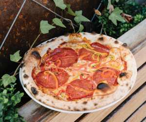 Diavola Pizza at Gusto 101