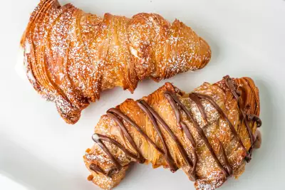 Carlo's Bakery in Port Credit | Lobster tails at Carlo's Bakery