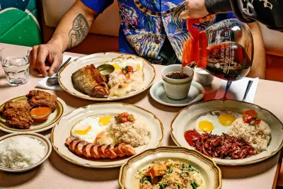 Filipino restaurants Toronto | A spread of dishes at BB&rsquo;s