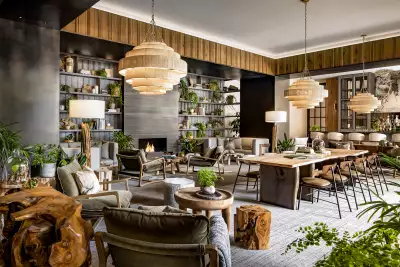 Where to see celebrities during TIFF | Flora Lounge at 1 Hotel