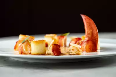 Romantic restaurants in Toronto | Lobster at Lucie restaurant in Toronto