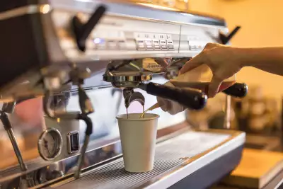 Farm-to-table dining in Qu&eacute;bec: A coffee machine at Domaine des 15 Lots in Montr&eacute;al
