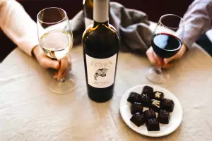 Z. Alexander Brown Uncaged Cabernet Sauvignon and chocolate