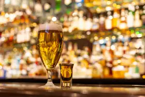 Happy hours in Toronto | A shot and a beer at Jump