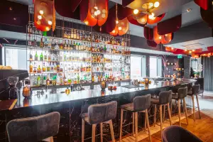 Best downtown Toronto restaurants | The bar at Alo Toronto