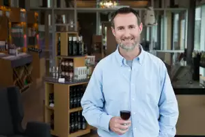 Ontario Wine Awards | Scott McGregor, winemaker at Lakeview Winery