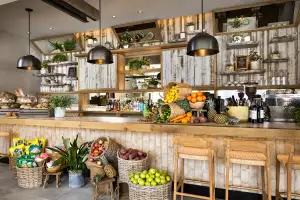 Best brunch Toronto | The juice bar at 1 Kitchen restaurant at 1 Hotel Toronto