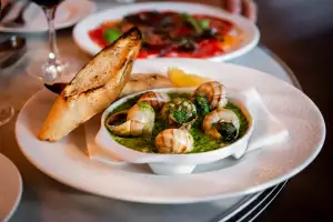 New restaurants Toronto | Escargot de bourgogne at Biff's Bistro