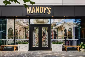New restaurants Toronto | Outside Mandy's Yorkville