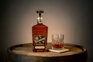 Yellowstone Select Kentucky Straight Bourbon limited edition 2024