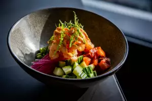 Summerlicious Toronto | The Dynamite Gulf Shrimp Poke Bowl on the menu at Aera for Summerlicious Toronto