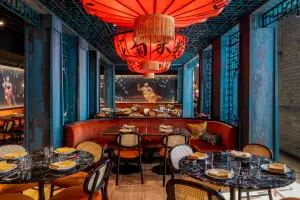 The dining room inside Honey Chinese