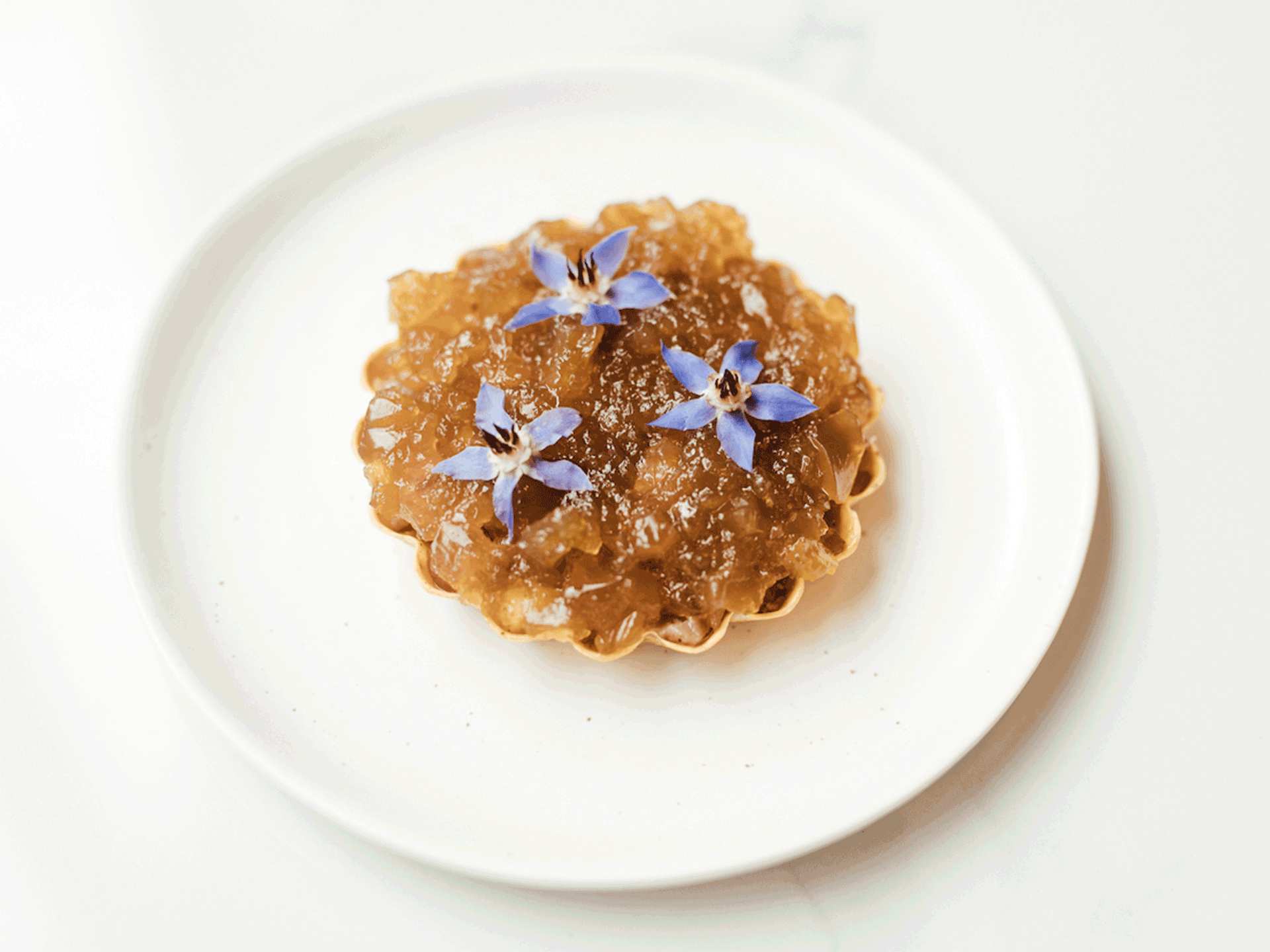 Best new restaurants Toronto | Beef tartare tart with pho gelee at Henry's