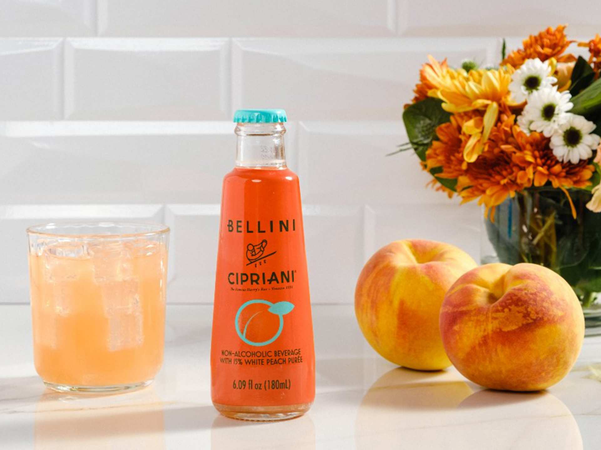 Non-alcoholic wine and non-alcoholic beer | Alcohol-free Bellini Cipriani bottle Non-alcoholic wine and non-alcoholic beer | Alcohol-free Bellini Cipriani bottle