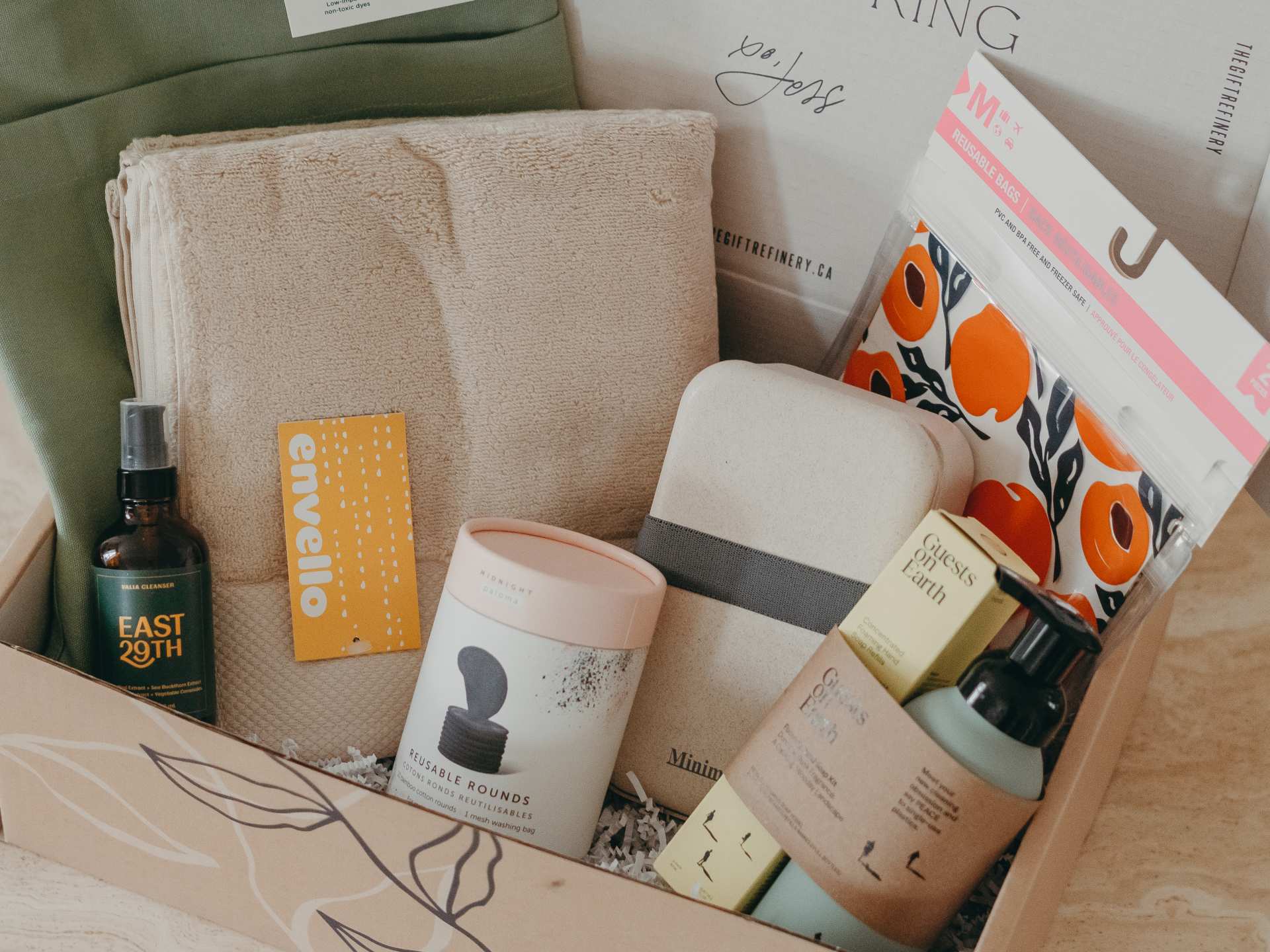 Mother's Day ideas | The Gift Refinery's Hello Spring Box Mother's Day ideas | The Gift Refinery's Hello Spring Box