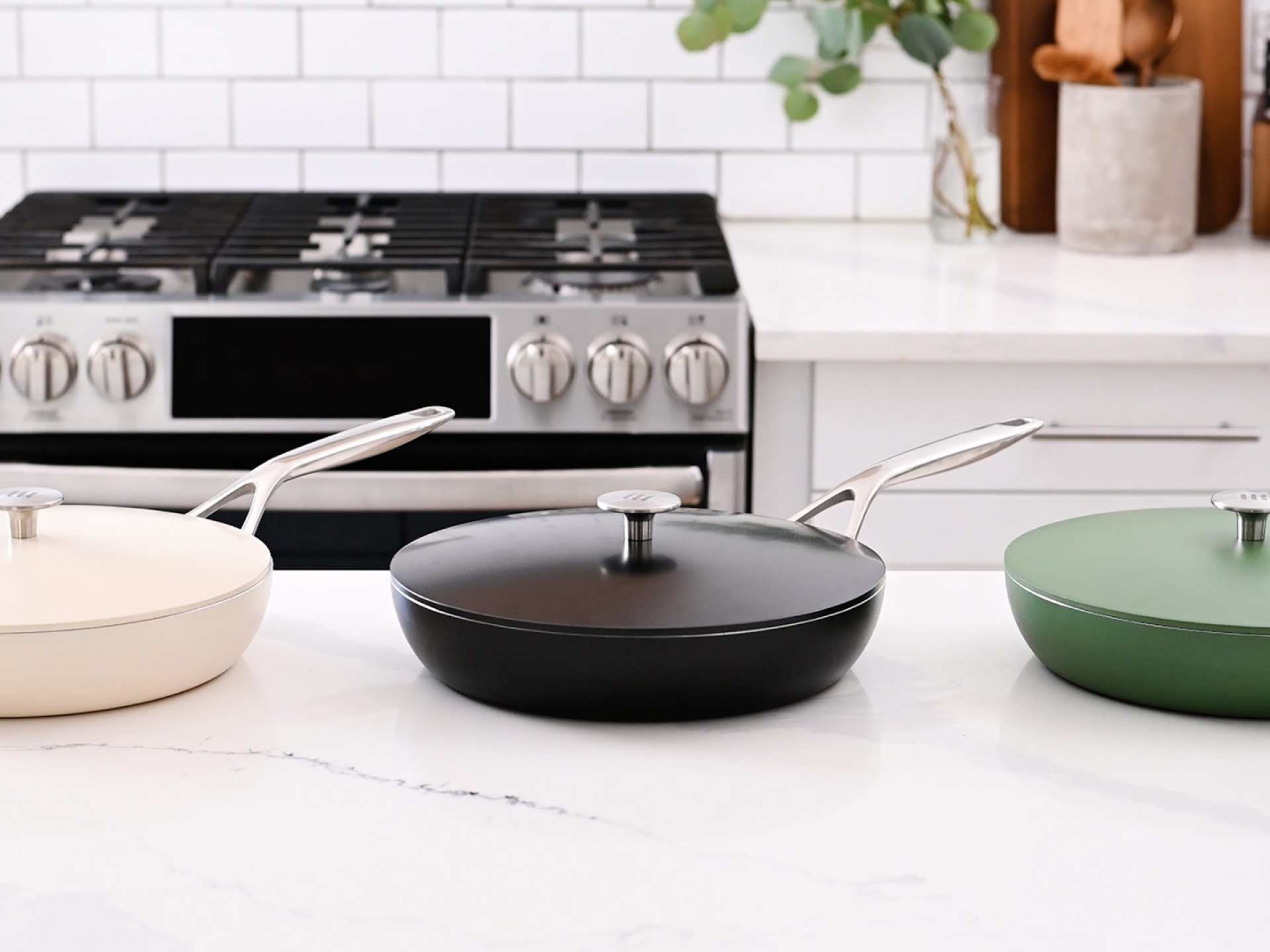 The Kilne Everything Pan in black, white and green The Kilne Everything Pan in black, white and green
