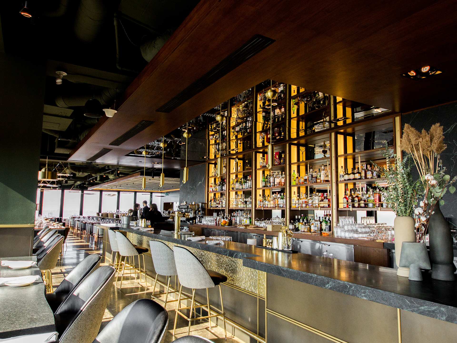 The best downtown Toronto restaurants | The bar at Canoe