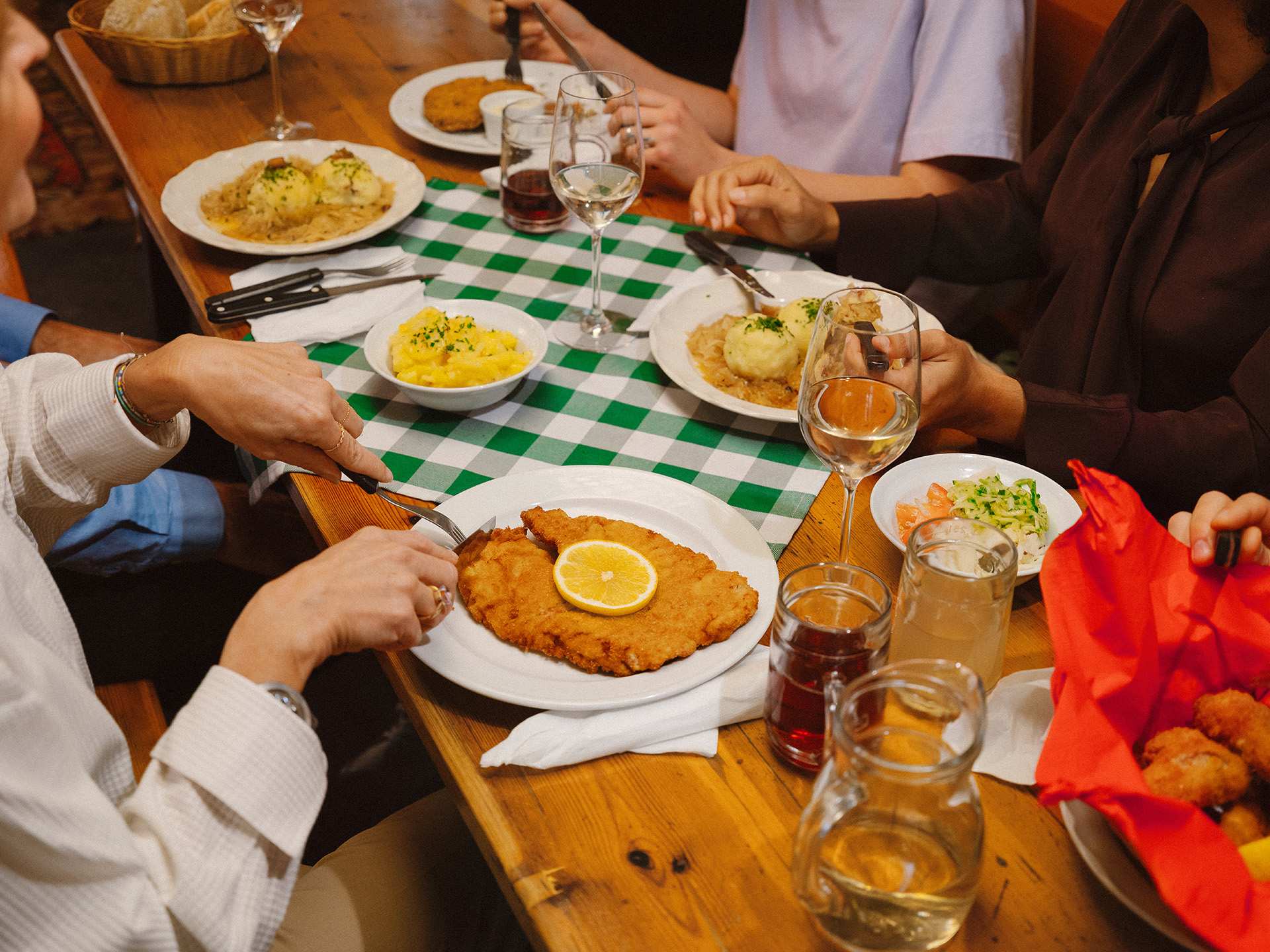 Schnitzel and drinks at a Viennese heuriger Schnitzel and drinks at a Viennese heuriger