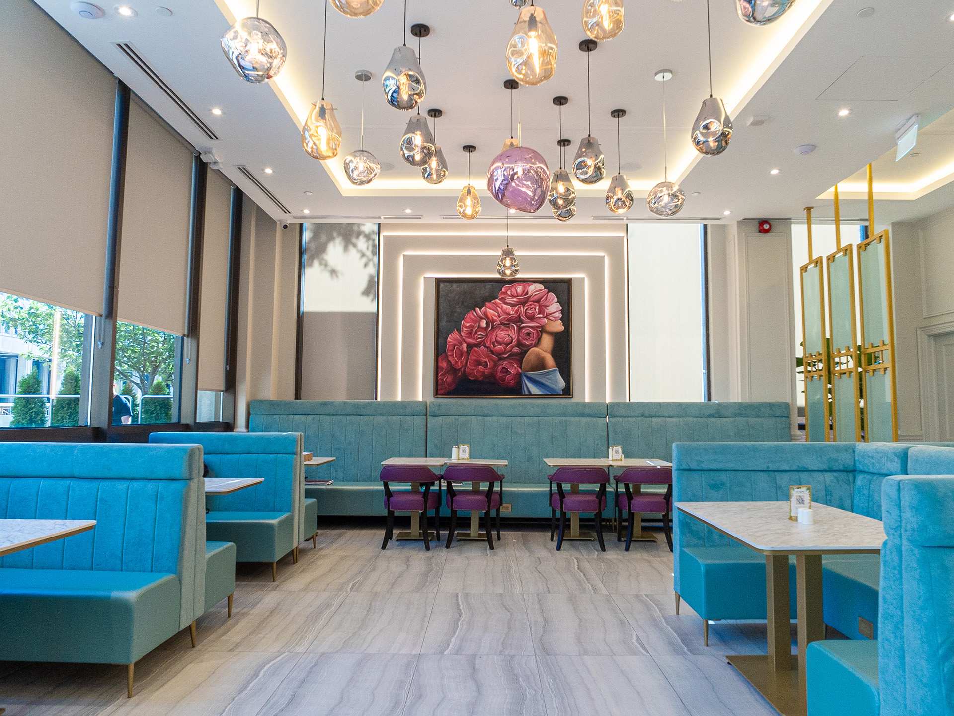 The best brunch in Toronto | The interior of Evviva on Wellesley