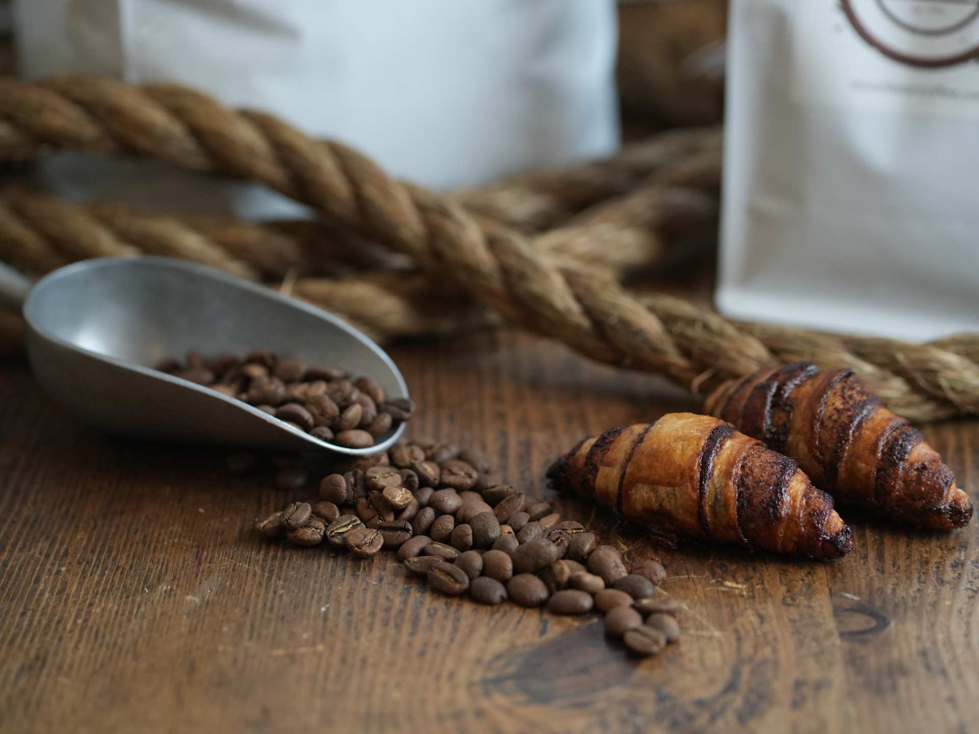 The best cafes in Toronto | Coffee beans and croissants at Moonbean