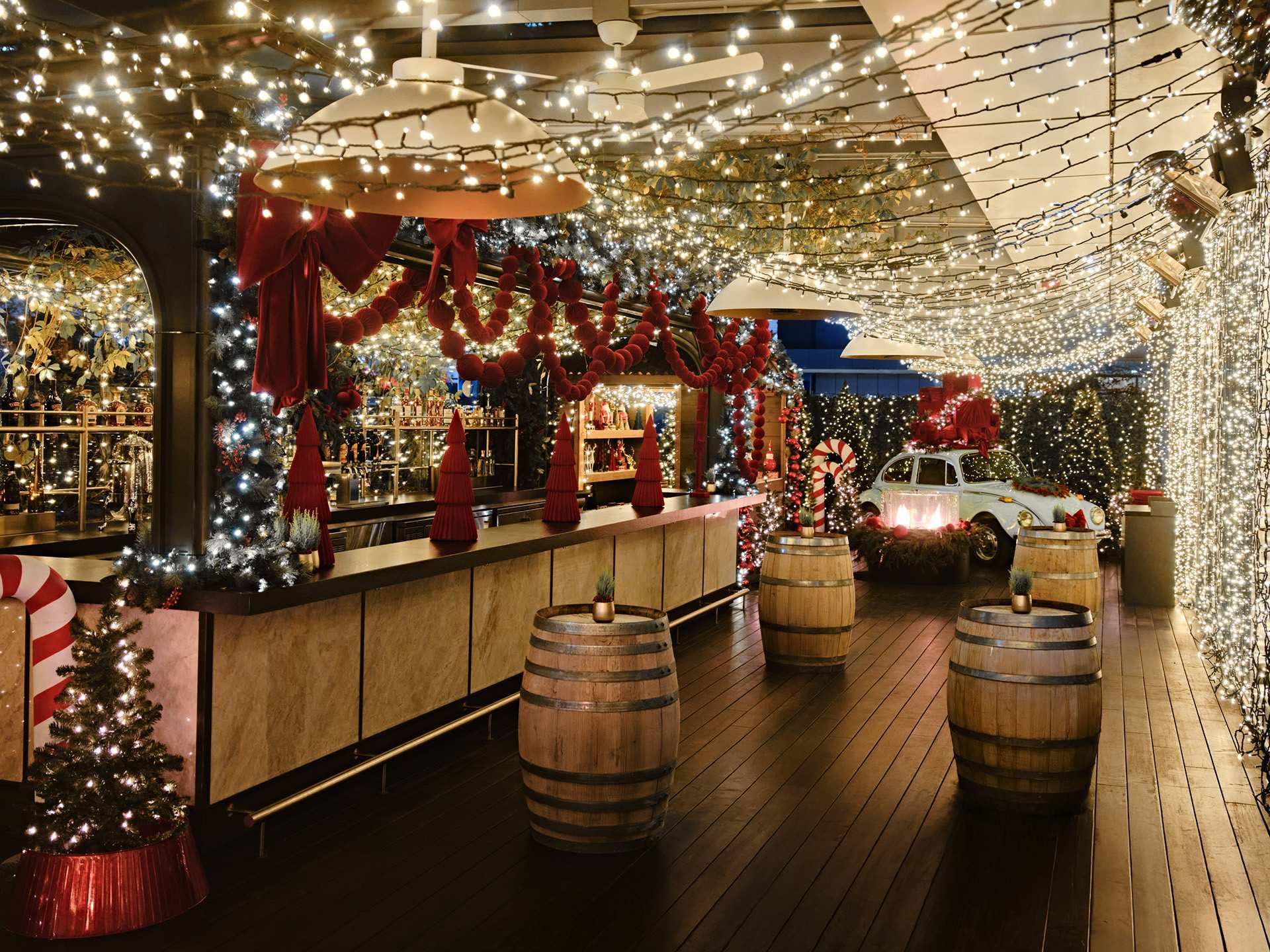 The best Christmas bars and Christmas markets in Toronto | Holiday Market at EPOCH Bar & Kitchen Terrace