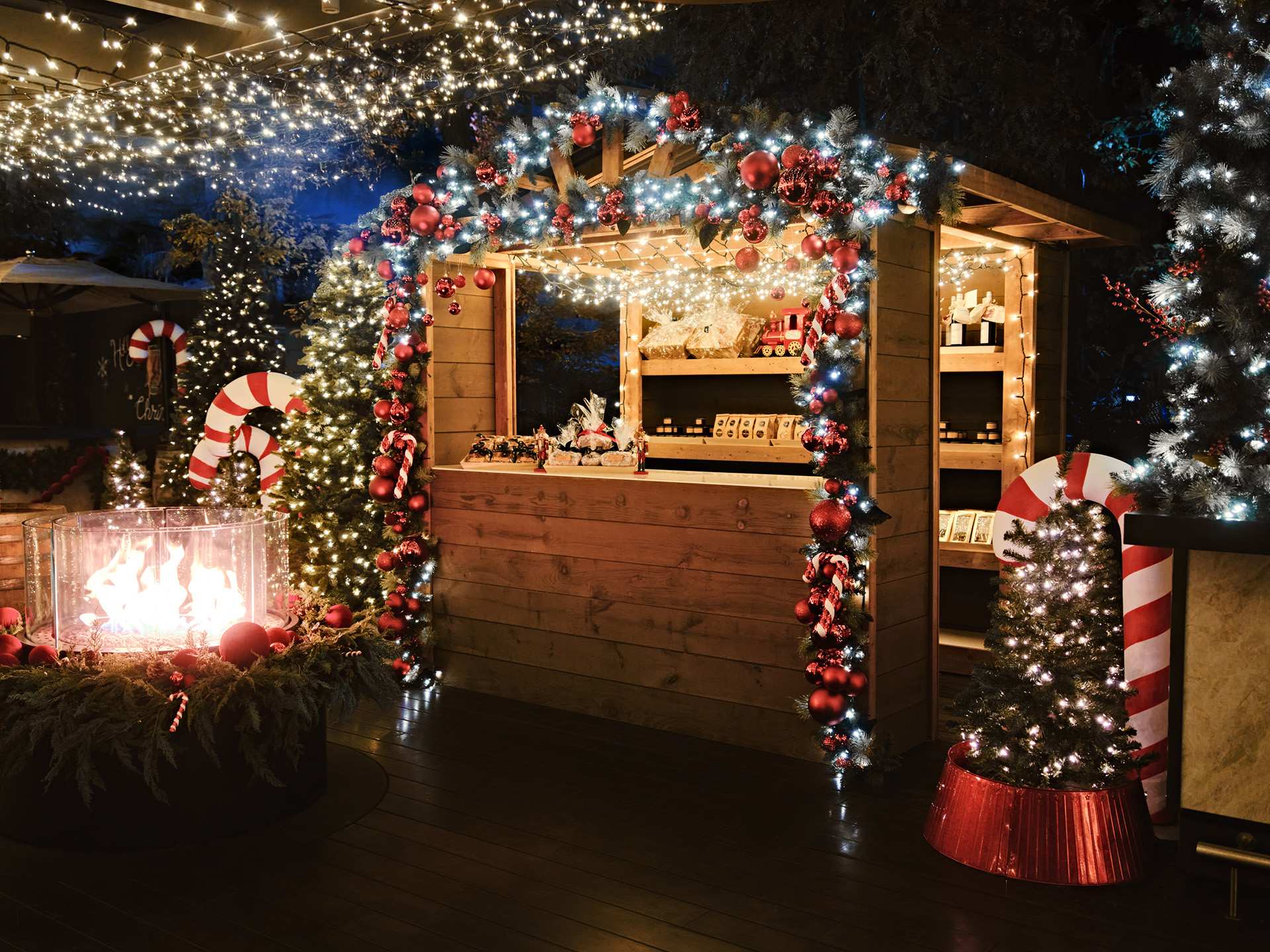 The best Christmas bars and Christmas markets in Toronto | Holiday Market at EPOCH Bar & Kitchen Terrace 2