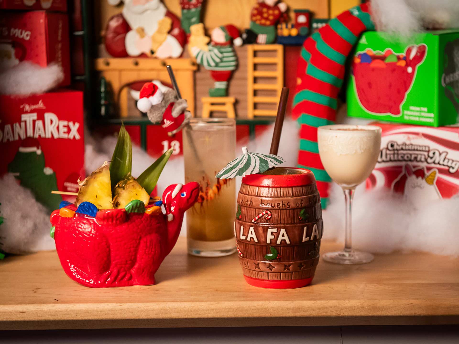 The best Christmas bars and Christmas markets in Toronto | Festive cocktails at Miracle