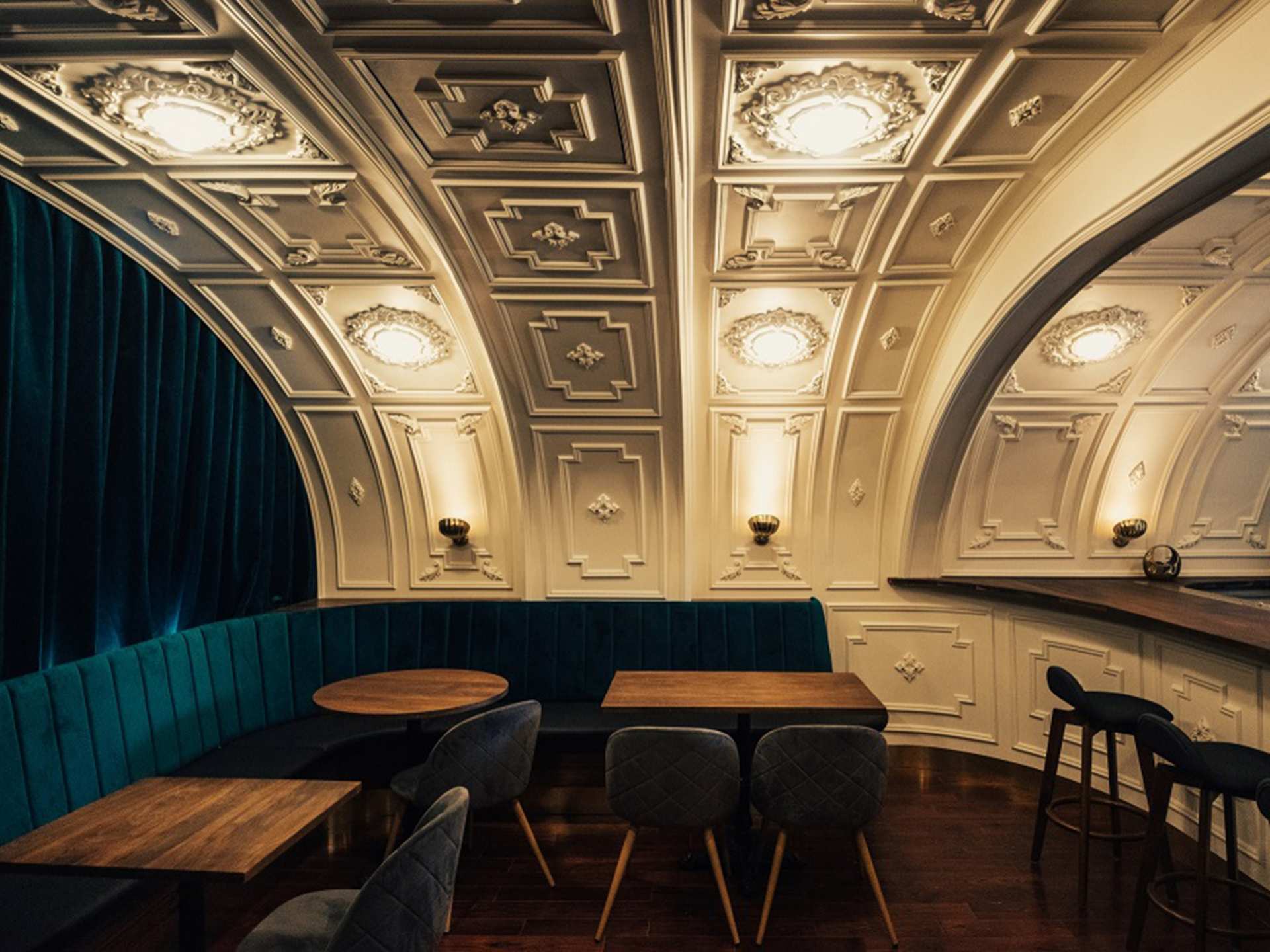 Toronto speakeasies | Inside Bar Avelo