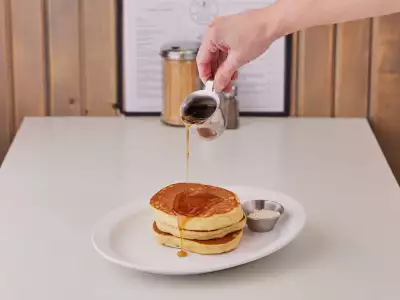 Best brunch in Toronto | Pancakes at White Lily Diner