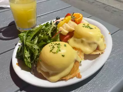 Best brunch in Toronto | The B. Benny at Starving Artist