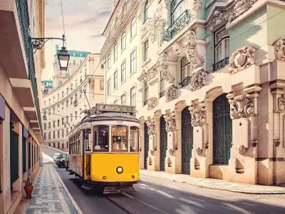 Wines from Portugal | Tram in Lisboa