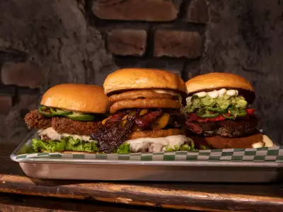 Cheap eats in Toronto | Three large burgers from Ozzy&rsquo;s Burgers