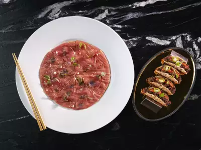 Best restaurants Toronto | A tuna pizza at Akira Back