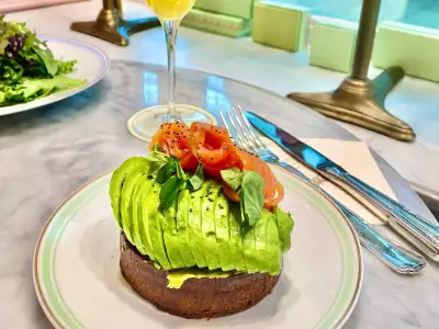 Best brunch in Toronto | Salmon avocado toast at Ladur&eacute;e Yorkdale
