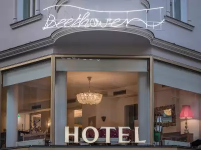 The exterior of Hotel Beethoven