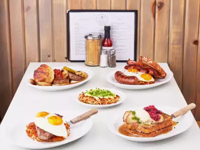 Best brunch in Toronto | A breakfast spread at White Lily Diner
