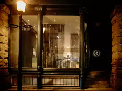 Best new restaurants Toronto | Outside Akin restaurant in Toronto