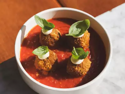 Best vegan restaurants Toronto | Panko-crusted meatballs at Gia
